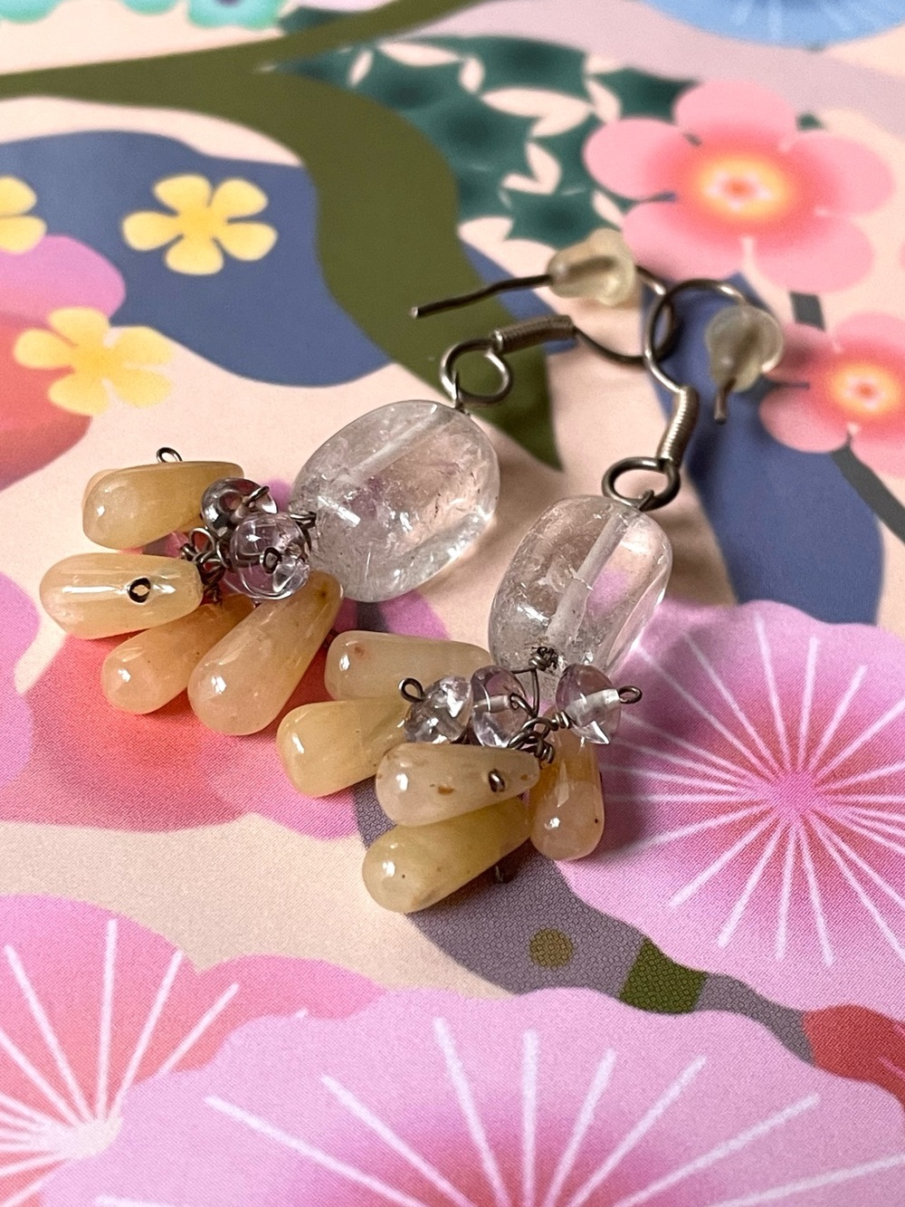Vintage artisan-style polished natural stone dangle earrings boho - Picture 3 of 11